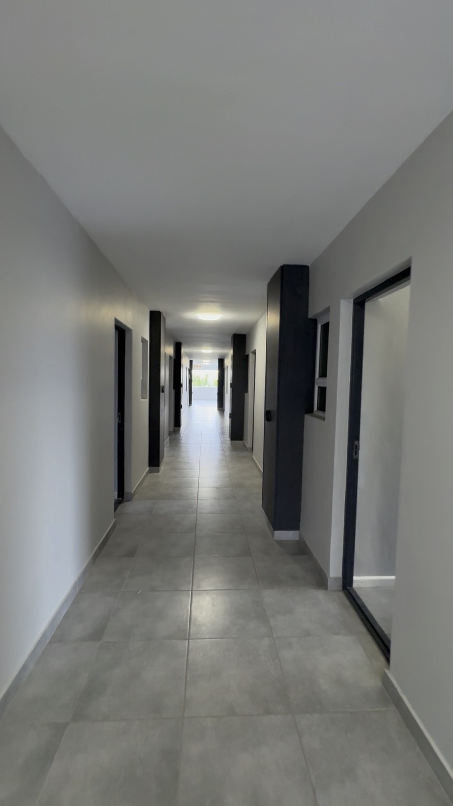 1 Bedroom Property for Sale in Table View Western Cape